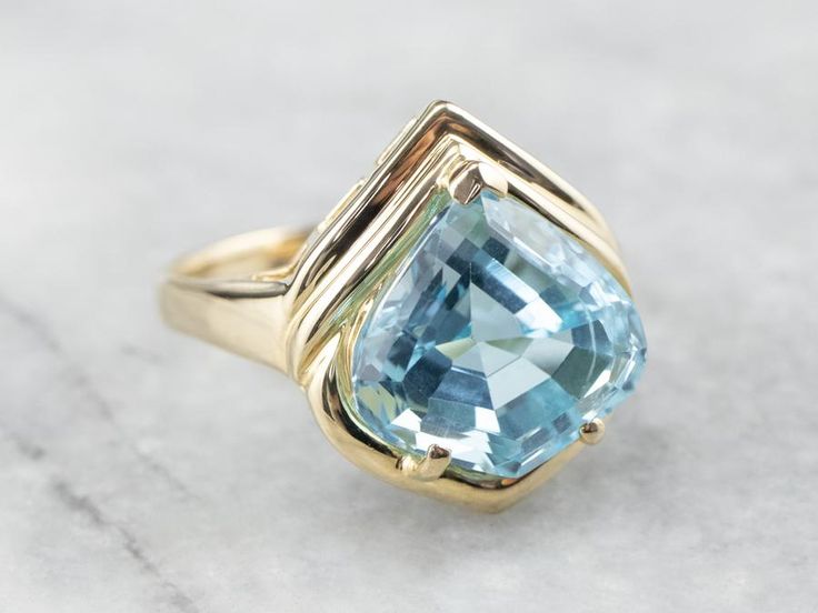 Electric Blue Topaz Cocktail Ring Yellow Gold Sapphire Ring, Topaz Birthstone, Right Hand Ring, Colored Stone Rings, London Blue Topaz Ring, Gold Statement Ring, Gold Cocktail Ring, Gold Cocktail, Right Hand Rings