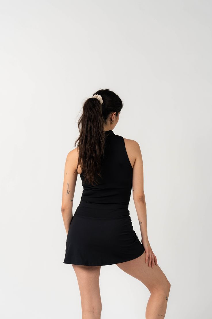 Sleek skirt meets sporty shorts to make the go-to skort of your dreams. Made entirely with our ultra soft and sporty NyBrid fabric, this skort features 3 pockets, a perfect high-rise waistband, an elastic drawstring, and an elastic glove band… the real question is "What aren't you ready for?"