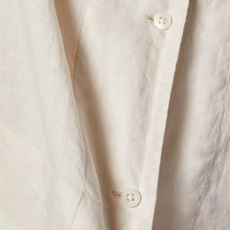 Women’s Linen Short-Sleeve Notch Shirt | Everlane Linen Shirt With Buttons For Casual Gatherings, Everyday Linen Shirt With Placket, Daywear Collared Linen Shirt, White Linen Johnny Collar Shirt, Collared Linen Daywear Shirt, Linen Shirt With Lapel Collar And Button Closure, Collared Linen Shirt For Daywear, Linen Shirt With Button Closure And Lapel Collar, Everyday Linen Tops With Camp Collar