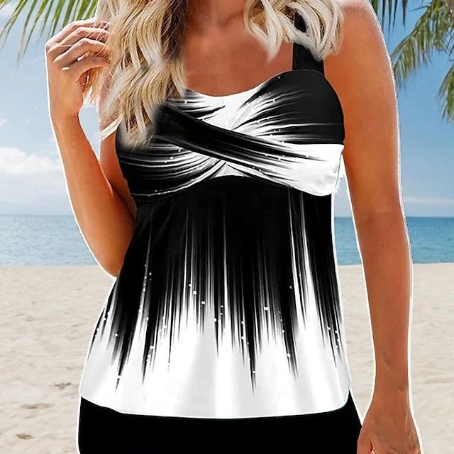 The Ombre Printed Sleeveless Tankini Set showcases a stylish gradient design with a sleeveless cut. This chic swimwear includes a tankini top and coordinating bottoms, perfect for a trendy and eye-catching beach or poolside look. Womens Tankini Swimwear, Swimsuits 2020, Shorts Swimsuit, Ombre Print, Swimwear Tankini, Swimwear Sets, Swim Tankini, Tankini Set, Plus Size Swimsuits