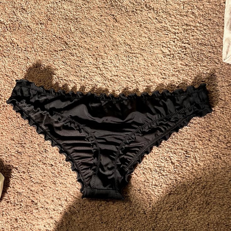 Womens Size Medium Bikini Bottoms Ruffled Black Bottoms Never Worn (Tried On And They Were Too Big On Me; I’m Normally A Small) Perfect Condition Cheeky W I L L A C C E P T R E A S O N A B L E O F F E R S Black Stretch Flirty Swimwear, Black Flirty Stretch Swimwear, Flirty Stretch Black Swimwear, Flirty Black Stretch Swimwear, Flirty Black Swimwear For Night Out, Shades For Women, Black Ruffle, Black Bottoms, Womens Swim