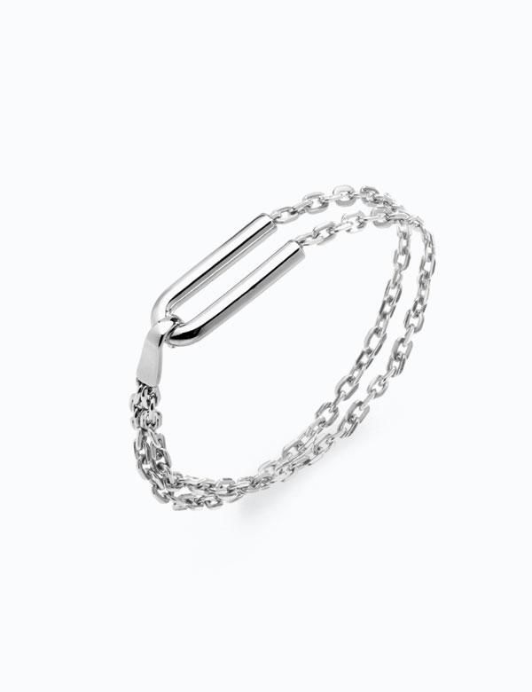 All for you. This dual chain link sterling silver bracelet features and U shaped element to lock the piece together for easy wear. Perfect for layering. ¶ White Silver Bracelet Lock, Acute Angle, Lock Bracelet, Contemporary Bracelets, Roller Chain, Star Dust, Link Earrings, Geometric Jewelry, Fine Jewelry Designers