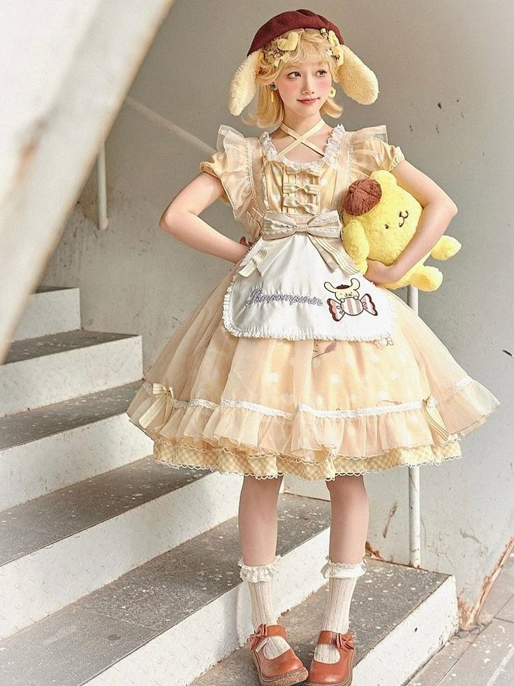 Sanrio Inspired Outfit, Pompompurin Cosplay, Pompompurin Halloween, Sanriocore Outfits, Sanrio Cosplay, Sanrio Outfits, Old Halloween Costumes, Sanrio Halloween, Sanrio Clothes