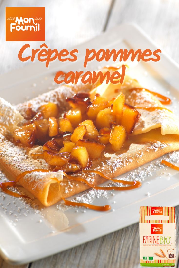 crepes pommes caramel on a white plate