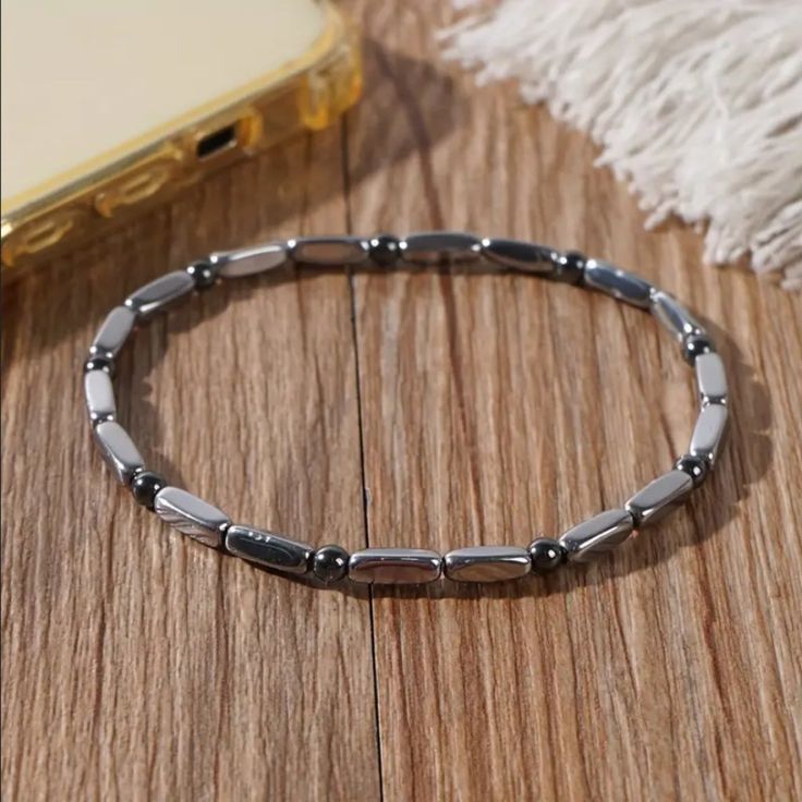 Brand New Women's White Gold Chain Link Bracelet Genuine 14k White Gold Plated Sterling Silver W/ Black Onyx Gemstones Length - 7.5" Size (Adjustable Band) Retail Price $295 Buy With Confidence From A Trusted Seller With A 99%+ Feedback Rating! A0213 (Id-971-) Elegant Black Chain Bracelet With Silver Chain, Elegant Hematite Beaded Bracelets With Magnetic Clasp, Classic Black Bracelet With Silver Chain, Black Metal Bracelet With Silver Beads, Classic Black Bracelets With Silver Chain, Silver Beaded Bracelets With Magnetic Closure As Gift, Silver Beaded Magnetic Bracelet As Gift, Silver Magnetic Beaded Bracelets As Gift, Black Silver Chain Bracelet Gift