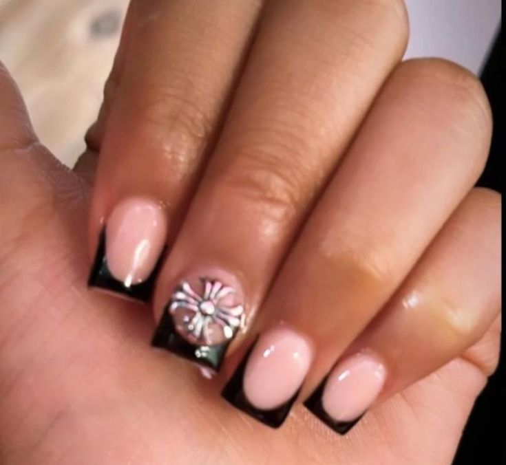 Classy French Tip, Acrylic Nail Set, Hard Nails, Colored Acrylic Nails, Girly Acrylic Nails, French Tip Acrylic Nails, French Acrylic Nails, Short Square Acrylic Nails, Acrylic Nails Coffin Pink