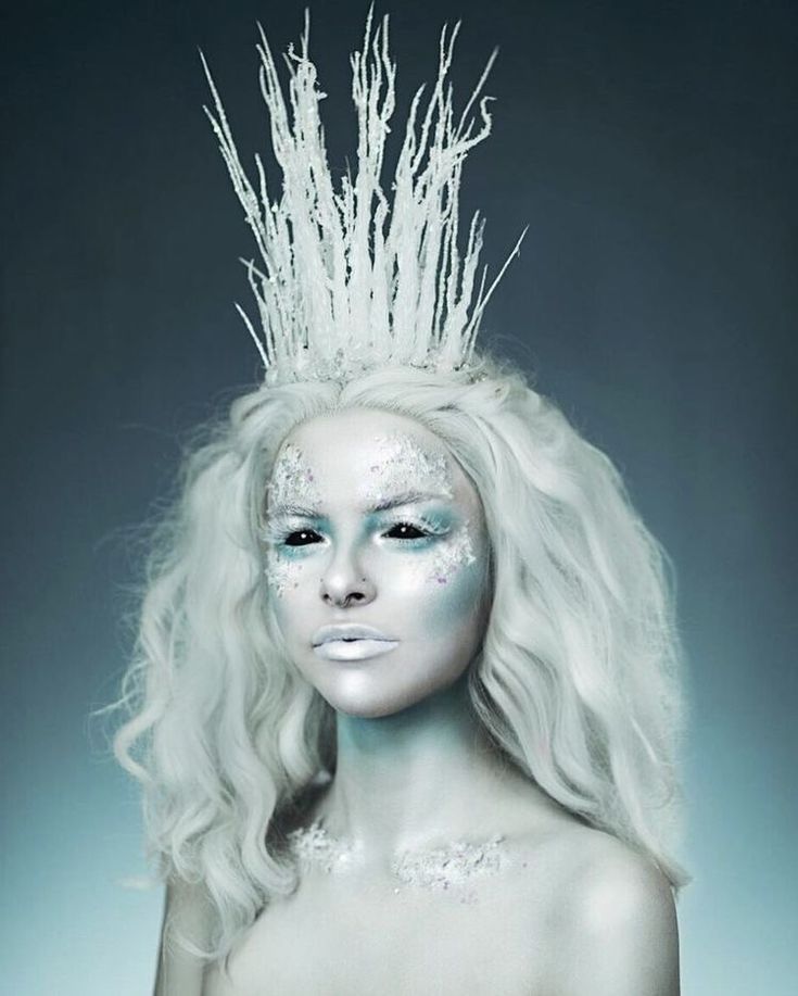 Ice Queen Makeup, Fall Makeup Tutorial, Makeup Portfolio, Horror Makeup, Power Of Makeup, Alternative Makeup, Dark Look, Brush Sets, Queen Hair