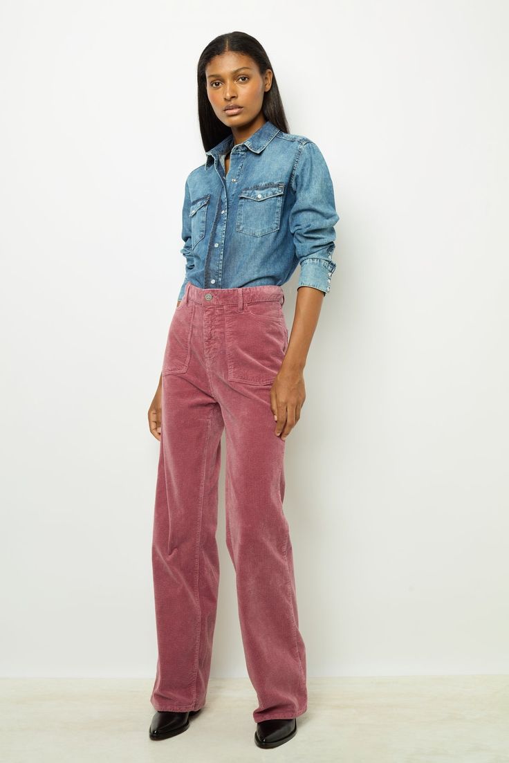 VINTAGE STYLE, PINK CORDUROY FLARED PANTS. WIDE LEGS PLAIN CORDUROY LONG PANTS FASTENED WITH ENGRAVED ROUND BUTTON AND CONCEALED ZIPPER STRETCH FLARED TWO LARGE FRONT POCKETS TW Pink Corduroy Pants Outfit, Corduroy Pants Outfit, Rose Dans, Plain Canvas, Pink Corduroy, Gerard Darel, Corduroy Trousers, Round Button, Style Pink