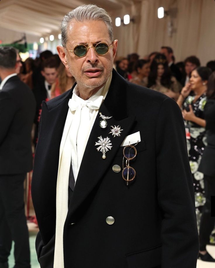 Jeff Goldblum, Gala Fashion, The Met Gala, Green Carpet, Plot Twist, Chris Hemsworth, Tom Ford, Link In Bio, Ford