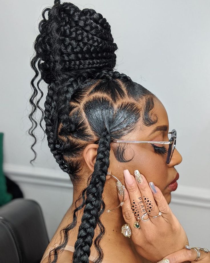 Knotless Braids in a Bun Braids For Black Women Back To School, Heart Braid, Hair Adviser, Feed In Braid, Short Braids, Box Braids Styling, Braids With Curls, Braids Hair, Girls Braids