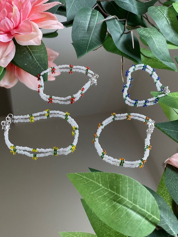 Bracelet de fruits perlé Transparent Beads Bracelet, Beaded Fruit Bracelet, Fruit Beaded Bracelet, Blueberry Bracelet, Cherry Bracelet, Bead Business, Types Of White, Beaded Fruit, Peach Bracelet