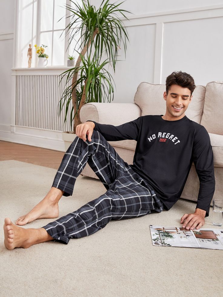 Pajamas Photoshoot, Mens Night Suit, Mens Flannel Pajamas, Print On T Shirt, At Home Outfits, Men Loungewear, Pajama Outfit, Plaid Pajama, Mens Nightwear