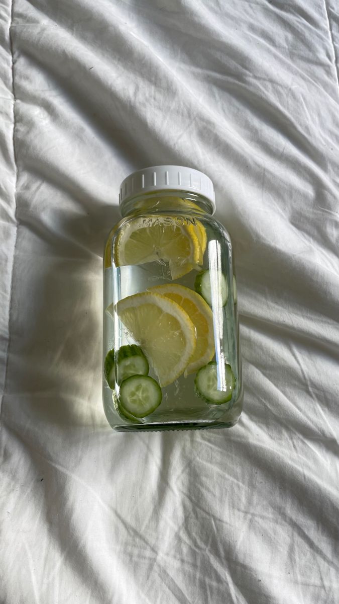 Lemon, cucumber, water, refreshing water, mason jar of water, Lemon Cucumber Water, Cucumber Lemon Water, Lemon Water Before Bed, Lemon Cucumber, Water Challenge, Drinking Hot Water, Drinking Lemon Water, Cucumber Water, Lemon Water Benefits