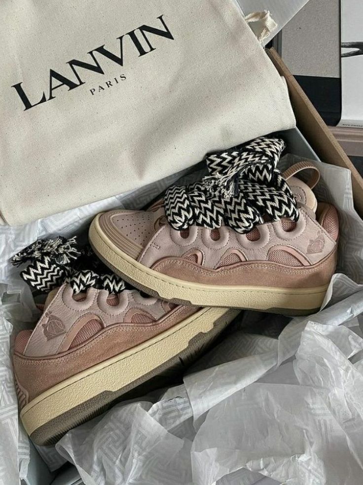 Lanvin Sneakers, Lanvin Shoes, Trendy Shoes Sneakers, Pretty Shoes Sneakers, Fresh Shoes, Hype Shoes, Shoe Inspiration, Girly Shoes, Shoe Inspo