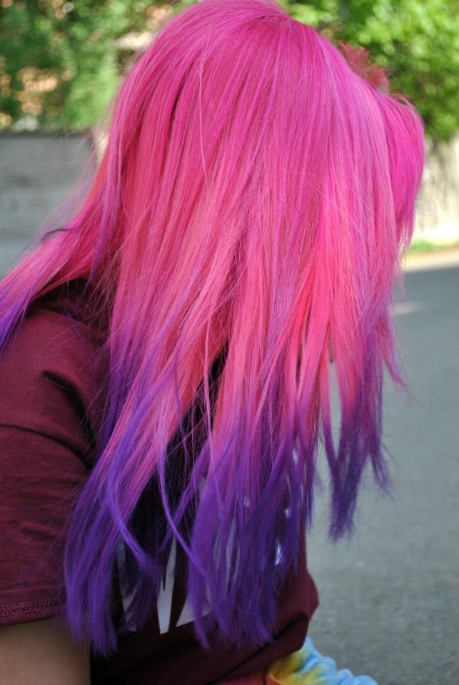 Pink to purple ombre Blonde Dip Dye, Purple Hair Color Ombre, Pink And Purple Hair, Pink Purple Hair, Blonde Dye, Pink Ombre Hair, Purple Ombre Hair, Purple Tips, Ombre Blond