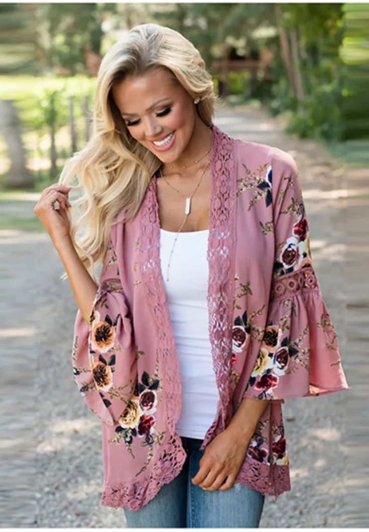 Tursi Floral Cardigan - La Bella Fashion Boutique Floral Cardigan Outfit, Gilet Kimono, Chiffon Cardigan, Kimono Floral, Cardigan Outfit, Chiffon Kimono, Chiffon Fashion, Lace Kimono, Lace Jacket