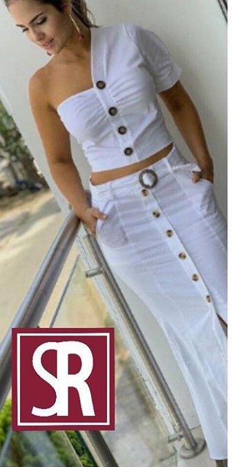 African Fashion Dresses, White Fashion, Classy Dress, How To Style, Fashion Sewing, Moda Fashion, Skirt Outfits, Dresses Casual, Cute Fashion