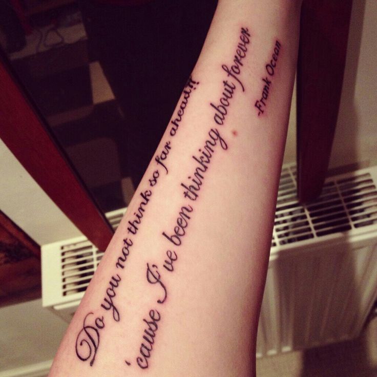 a person with a tattoo on their arm that says, don't be afraid to hear