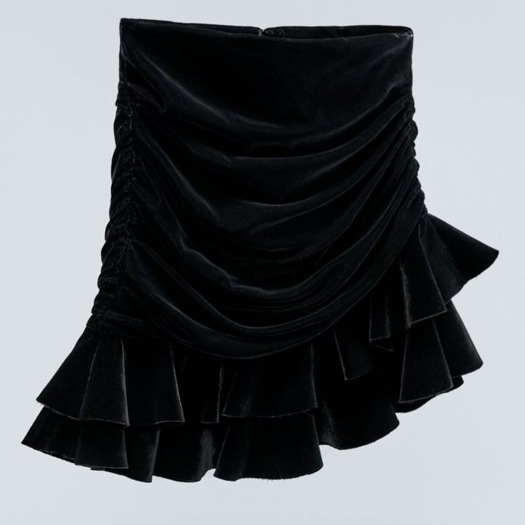 Brand New Nwt Zara Black - 8274/793 High-Waisted Mini Skirt With Back Hidden In-Seam Zipper. Ruching And Ruffles At Hem. Fitted Ruffled Mini Skirt For Winter, Elegant High-waisted Ruffled Mini Skirt, Elegant High Waist Mini Skirt With Ruffles, Elegant High Waist Skirt With Ruffles, Winter Fitted Skirt With Ruffles, Elegant Black Mini Skirt With Ruffles, Fitted Winter Skirt With Ruffles, Fitted Ruffle Skirt For Winter, Black Ruffled Mini Skirt For Evening