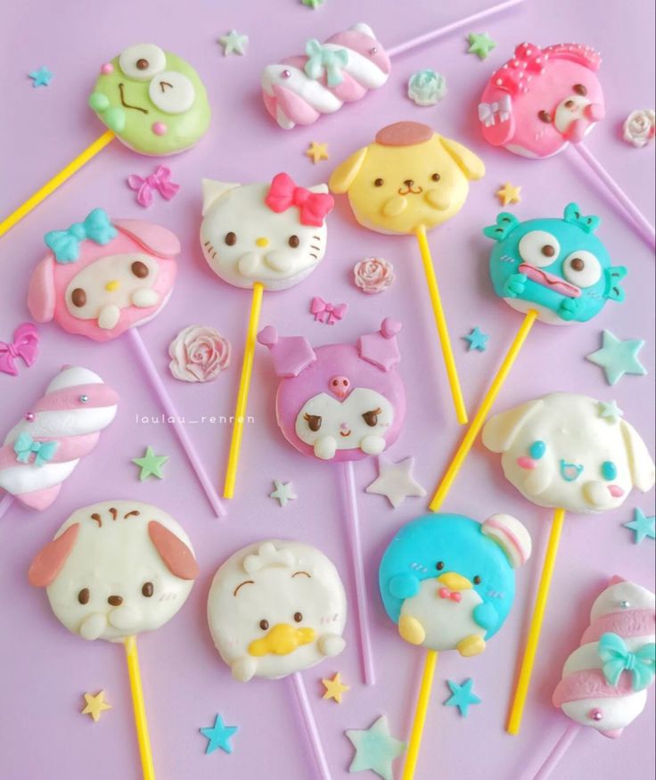 there are many different types of lollipops on the stick