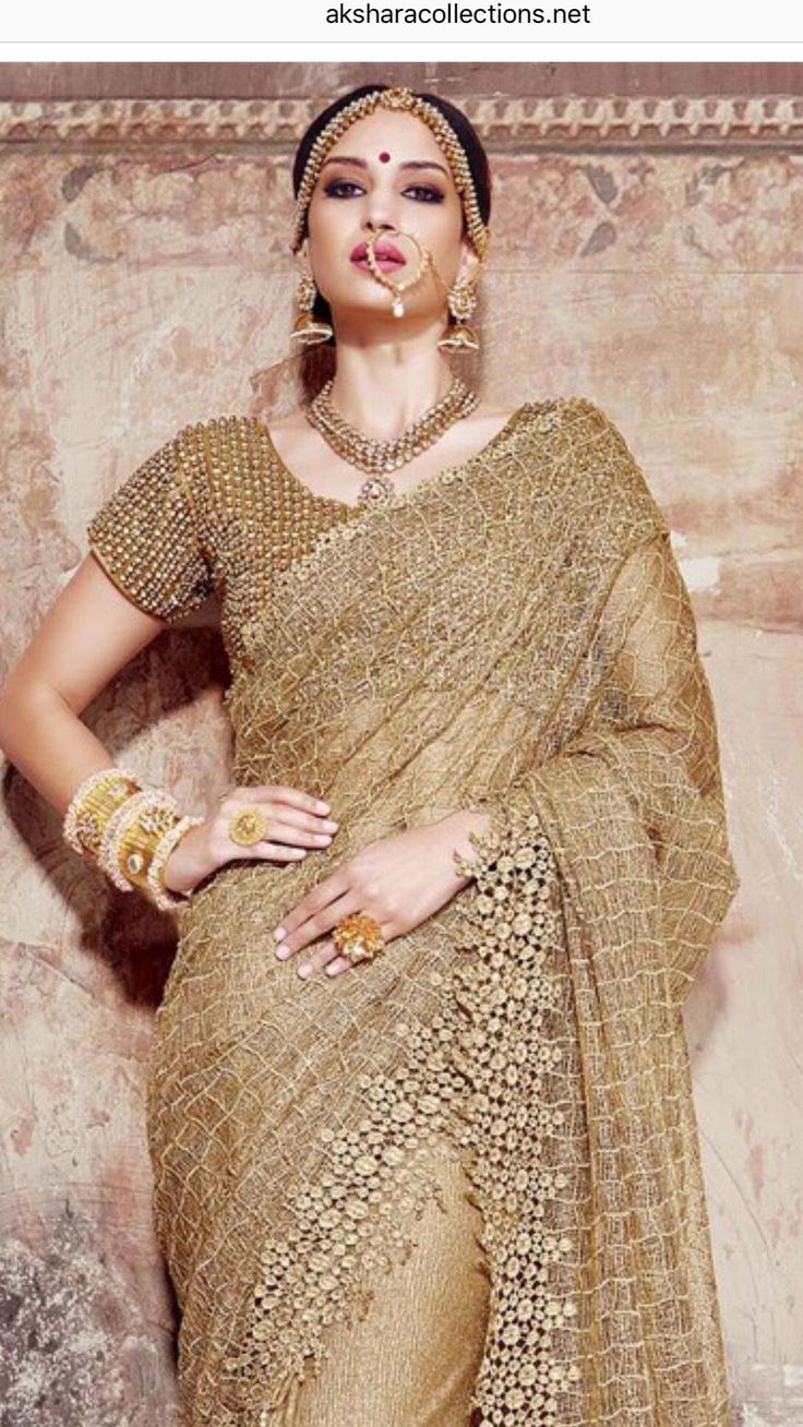 Golden net saree look Indian Wedding Reception Outfits, Reception Saree, Golden Saree, Saree Draping Styles, Indian Sari Dress, Saree Floral, Sari Dress, Saree Gown, Indian Saree Blouse