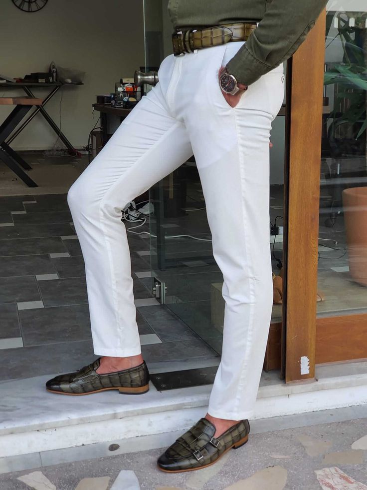 Aslan White Pants – HolloMen White Cotton Pants, Slim Fit Pants Men, Mens Fashion Casual Outfits, Cotton Chinos, Business Suit, Slim Fit Pants, White Pants, Knit Shirt, Cotton Pants