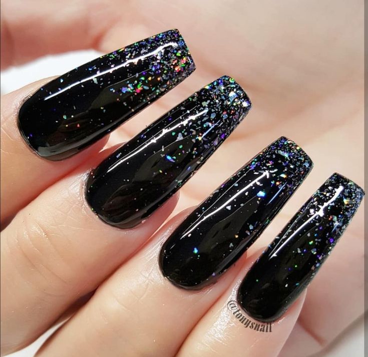 Pretty Winter Nails Classy Black, Elegant Nails Classy Coffin Black, Black And Silver Glitter Ombre Nails, Black Fancy Nails Sparkle, Black And Sparkle Nails Coffin, Black Glitter New Years Nails, Black Acrylic Nails Sparkly, Black Nails With Ombre Glitter, Prom Nails Black Sparkle