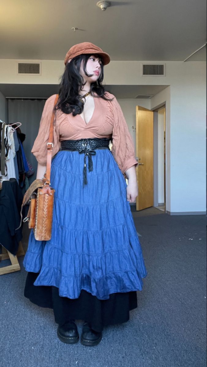 ig: Bmgaribay Plus Size Apocalypse Outfit, Plus Size Victorian Women, Plus Size Dystopian Fashion, Semi Western Outfits, Long Skirt Layering Outfit, Maxi Skirt As Dress Outfit, Chic Plus Size Fashion, Artisan Aesthetic Outfit, Midsize Pear Shape