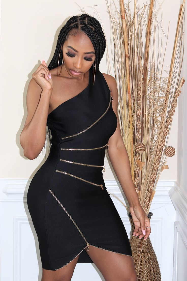 Material: 95% Polyester, 5% Spandex Above the knee Side zipper Small: Bust (32-33.5) Waist (25.5-27) Hips (36-37.5) Medium: Bust (34-35.5) Waist (27.5-29) Hips (38-39.5) Large: Bust (36-37.5) Waist (29.5-31) Hips (40-41.5) Model wearing a Medium High quality material Color: Black Stretchy Material Girls Black Dress, Zipper Dress, Girls Black, Dress Zipper, Dress Clothes For Women, Above The Knee, Stretchy Material, Side Zipper, The Knee