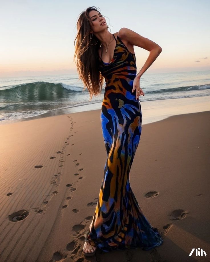 Zlily - Floral Print Vacation Maxi Dress with a Sexy Halter Neck and Open Back Vacation Maxi Dress, Type One, Skirt Skirt, Types Of Skirts, Single Piece, Halter Neck, Types Of Collars, Skirt Length, Long Skirt