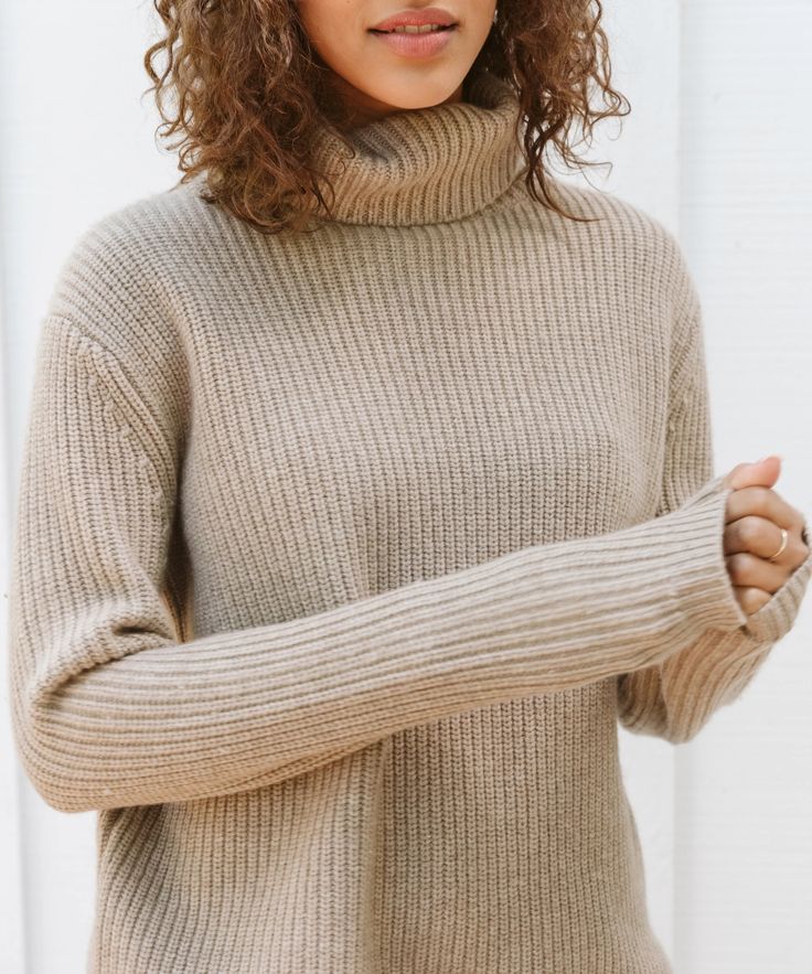 Cashmere Turtleneck Undyed Stone Cashmere Beanie, Oversized Turtleneck, Jenni Kayne, Wedding Clothes, Womens Cashmere, Cashmere Turtleneck, Turtleneck Top, Ribbed Turtleneck, Turtle Neck Top