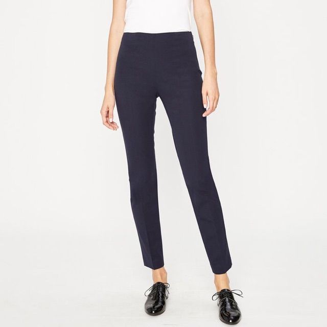 Tahari Navy Blue Tummy Tuck Pull On Cigarette Style Jeggings Pants Size Small. Inseam 30.5” Laying Flat Waist 14” Stretchy Waist Rise 11.5” Navy Stretch Pants For Business Casual, Stretch Navy Ankle Pants, Navy Stretch Ankle-length Pants, Elegant Stretch Navy Pants, Elegant Navy Ankle-length Pants, Navy Fitted Bottoms For Office, Navy Fitted Dress Pants For Work, Blue Pull-on Ankle-length Pants, Navy Slim Fit Bottoms For Work