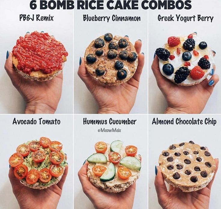 there are six different types of cakes in each hand with the words, 6 bomb rice cake combos