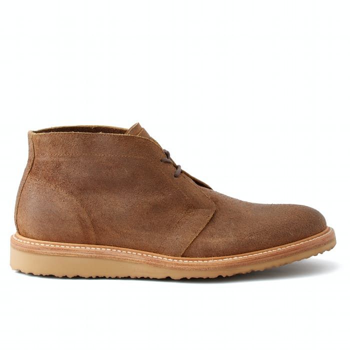 Expertly crafted chukka boots that are comfortable, casual, and built to last Tan Suede Shoes, Light Denim Shirt, Chukka Shoes, Moc Toe Boots, Everyday Boots, Chukka Boots Men, Mens Boots Fashion, Chukka Boot, Built To Last