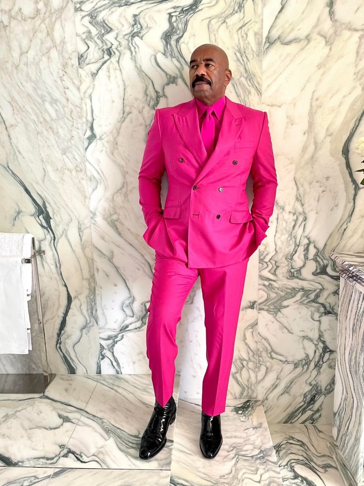 Oldies Aesthetic, Harvey Suits, Grad Fits, Pink Suit Men, Steve Harvey Suits, Moody Photography, Suits Clothing, Steve Harvey, Green Suit