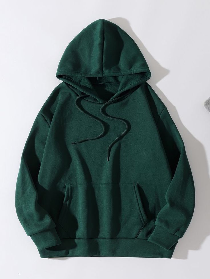 Plain Hoodies Aesthetic, Dark Green Hoodie Aesthetic, Dark Green Sweatshirt Outfit, Dark Green Hoodie Outfit, Green Hoodie Aesthetic, Dark Green Outfit Ideas, Dark Green Clothes, Dark Green Outfits, Hoodie Verde