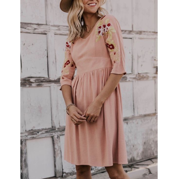 Nwt. Salmon Color And Beautiful Flowers On Sleeves. Make Me An Offer! 7.20 Visit Utah, Hooded Sweatshirt Dress, Modest Summer, Modest Summer Outfits, Boutique Style Outfits, Modest Dress, Online Closet, Embroidered Midi Dress, Trendy Boutique