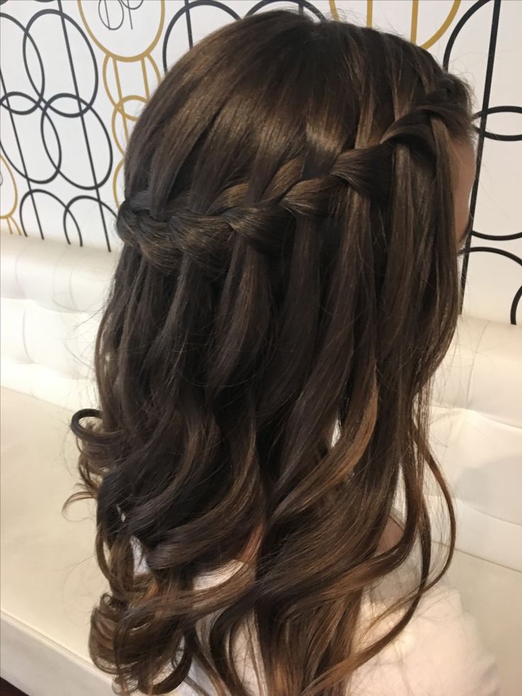 Waterfall braid with loose curls Waterfall Curls, Waterfall Braid With Curls, Waterfall Braid Hairstyle, Waterfall Hairstyle, 2024 Prom, Fast Hairstyles, Braids With Curls, Pinterest Hair, Penteado Cabelo Curto