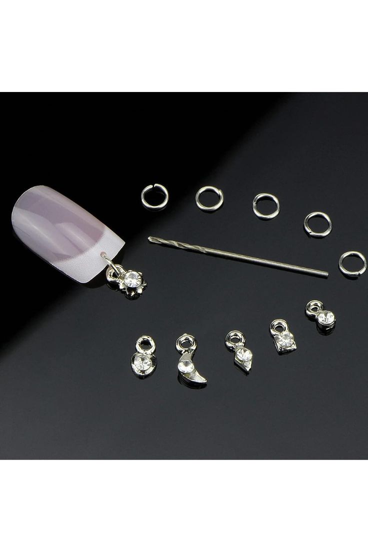 FOMIYES Nail Jewels 2 Sets Dangle Nail Art Charms, 3D DIY Nail Jewelry Decoration, Metal Rhinestones Nail Piercing Tool for Nails Jewelry Crafting Heart Pendant Nail Piercing Jewelry, Nail Charms Jewelry, Nails Jewelry, Nail Piercing, Nail Art Charms, Heart Nail, Nail Jewels, Hanging Jewelry, Jewels Rings