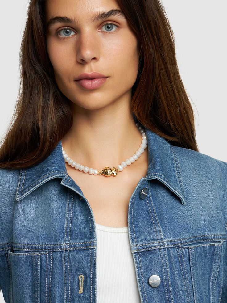 Length: 38cm. Gold-colored brass. Natural freshwater pearl . Magnetic closure Timeless Pearly, Pearl Collar, Collar Necklace, Magnetic Closure, Freshwater Pearls, Fresh Water, Pearl Necklace, Pear, Fish