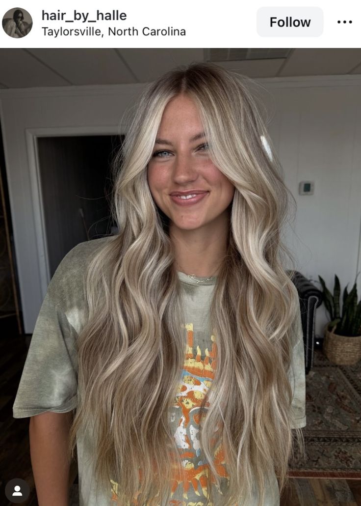 Western Blonde Hair, Blond And Brown Highlights, Blonette Hair Color, Live In Blonde Hair, Blonde With Lowlights And Shadow Root, Adding Brown To Blonde Hair, Fun Blonde Hair Ideas, Bronde Haircolor Blondes, Blonde Hair With Lowlights Fall