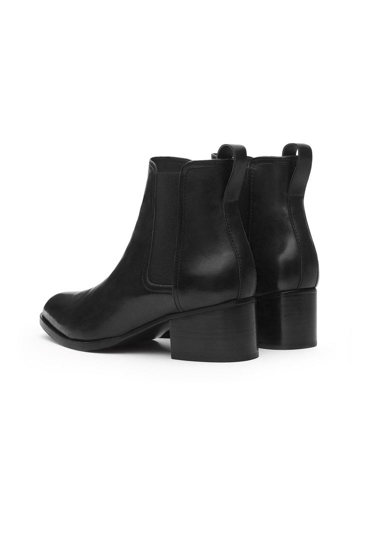 WALKER BOOT Fall Chelsea Ankle Boots With Reinforced Heel, Chic Chelsea Ankle Boots With Reinforced Heel, Chic Chelsea Boots With Reinforced Heel For Winter, Calf Leather Chelsea Boots With Heel Pull Tab, Chic Chelsea Boots With Reinforced Heel And High Ankle, Chic Winter Chelsea Boots With Reinforced Heel, Chic High Ankle Chelsea Boots With Reinforced Heel, Chelsea Boots With Heel Pull Tab For Fall, Classic Ankle Chelsea Boots In Calf Leather