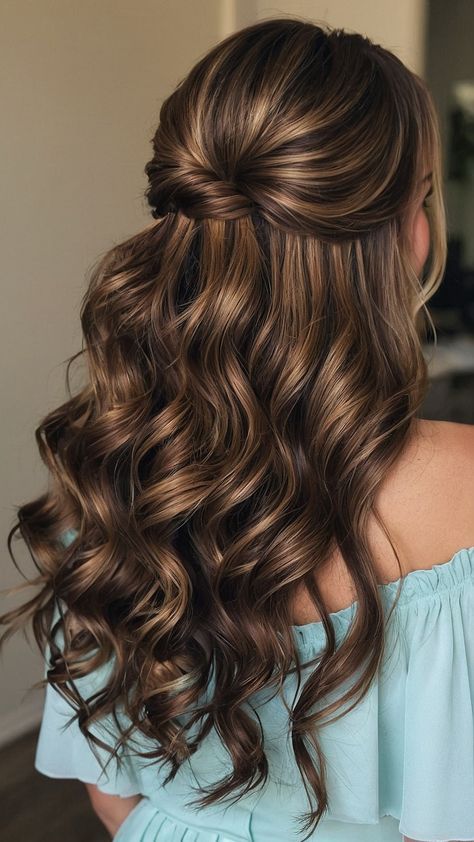 Half Up Half Down Wedding Hair With Volume, Wedding Hairstyles Long Hair With Veil, Bridal Hair Ideas Long Hairstyles, Straight Hair Looks For Prom, Pretty Hairstyles For Prom, Big Curls Hairstyles, Rambut Brunette, Formal Hairstyles For Long Hair, Long Brunette Hair