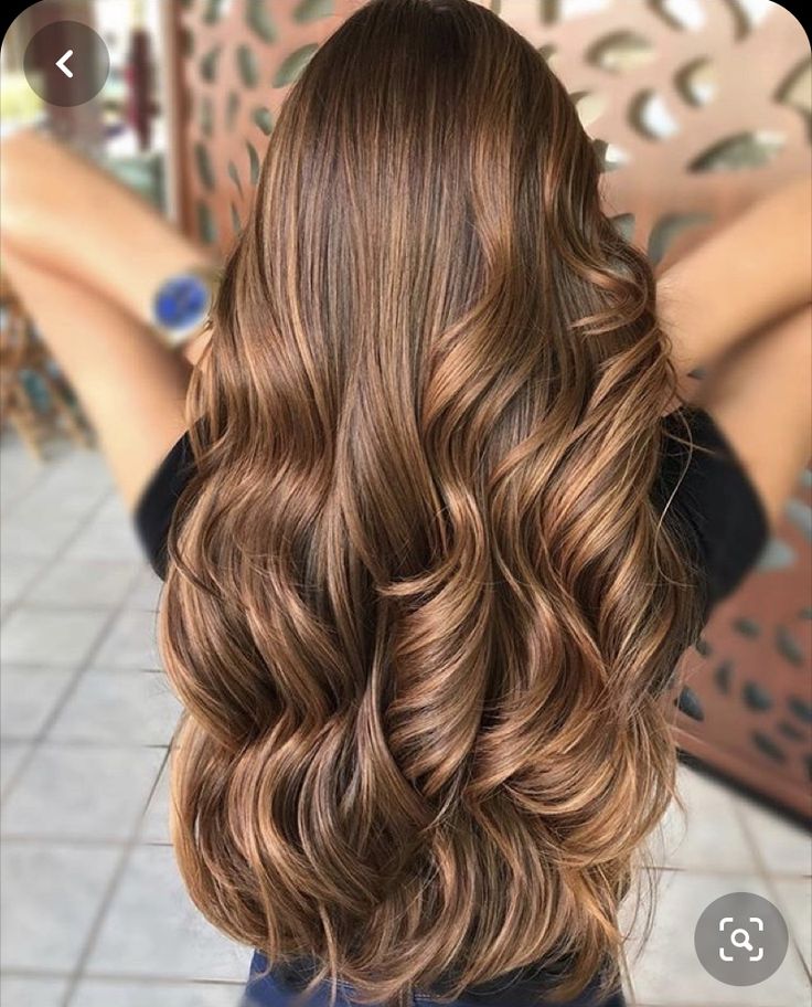 California Brunette Hair, Light Brown Hair Styles, California Brunette, Light Brown Hair Balayage, Brown Hair Styles, Brown Hair Trends, Rambut Brunette, Honey Brown Hair, Hair Color Caramel