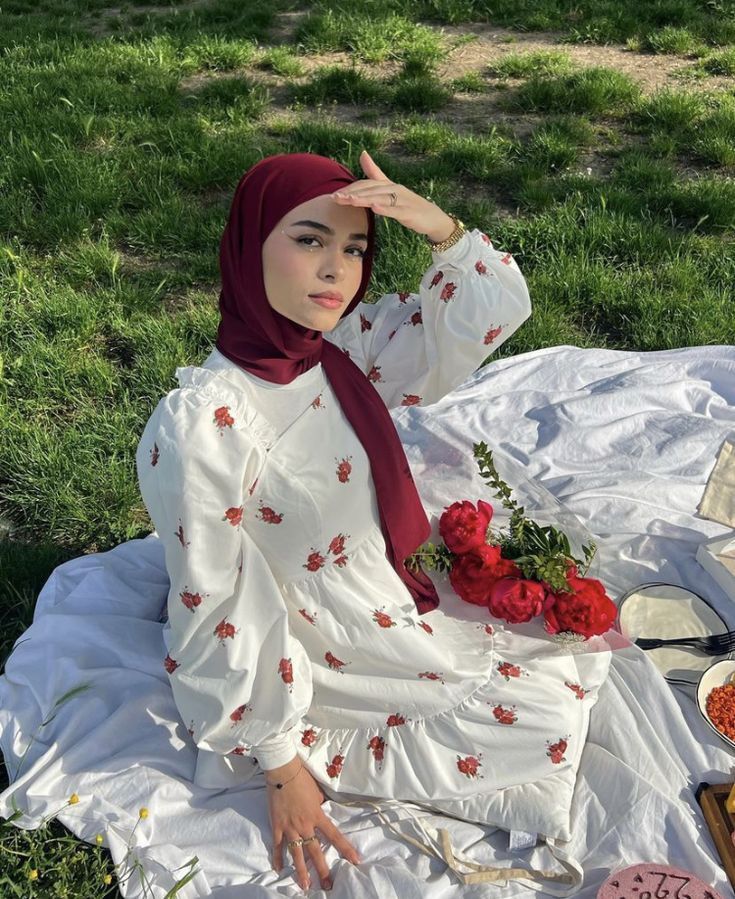 Floral Print Square Neck Lantern Sleeve Ruffle Hem Dress Modest Birthday Outfit, Muslim Girl Outfits, Hijab Fashion Summer, Estilo Hijab, Cute Modest Outfits, Muslim Outfits Casual, Modest Summer Outfits, Hijab Outfits, Modest Dresses Casual