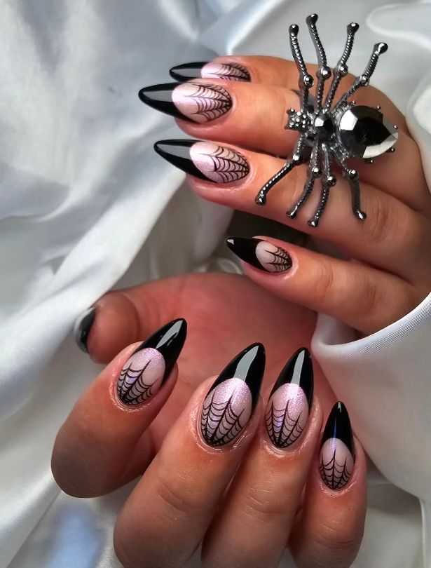 creepy halloween nails art. halloween nails trends 2024 Nails Art Halloween, Creepy Halloween Nails, Nails Witchy, Fun Halloween Nails, Fingernail Designs, Nails Trends, Halloween Nail Designs, Halloween Nail, Art Halloween