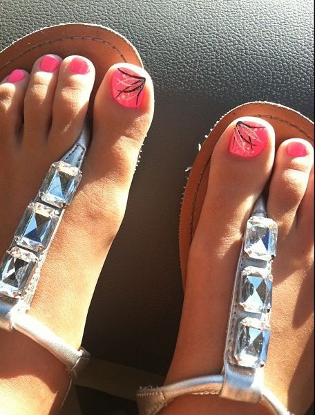 Pedicure Designs Summer, Toenail Designs Summer, Simple Toe Nails, Cute Pedicures, Pedicure Designs Toenails, Summer Pedicure, Pretty Toe Nails, Summer Toe Nails, Cute Toe Nails