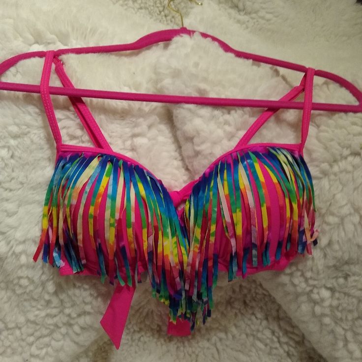 Sorrica Women's Tassel Push Up Bikini Top Never Worn, New Condition Size L Rainbowcore Fashion, Cute Shoes, To Color, Womens Swim, Push Up, Tassels, Cute Outfits, Swimming, Dye