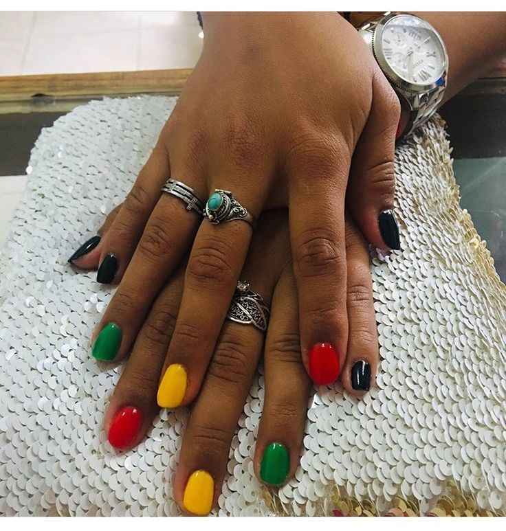 Jamaica Colors Nails, Rasta Color Nails, Jamaican Color Nails, Reggae Nails Designs, Rasta Nail Designs Reggae, Juneteenth Nail Ideas, Juneteenth Nails Designs, Reggae Nails Rasta Colors, Jamaica Nail Ideas