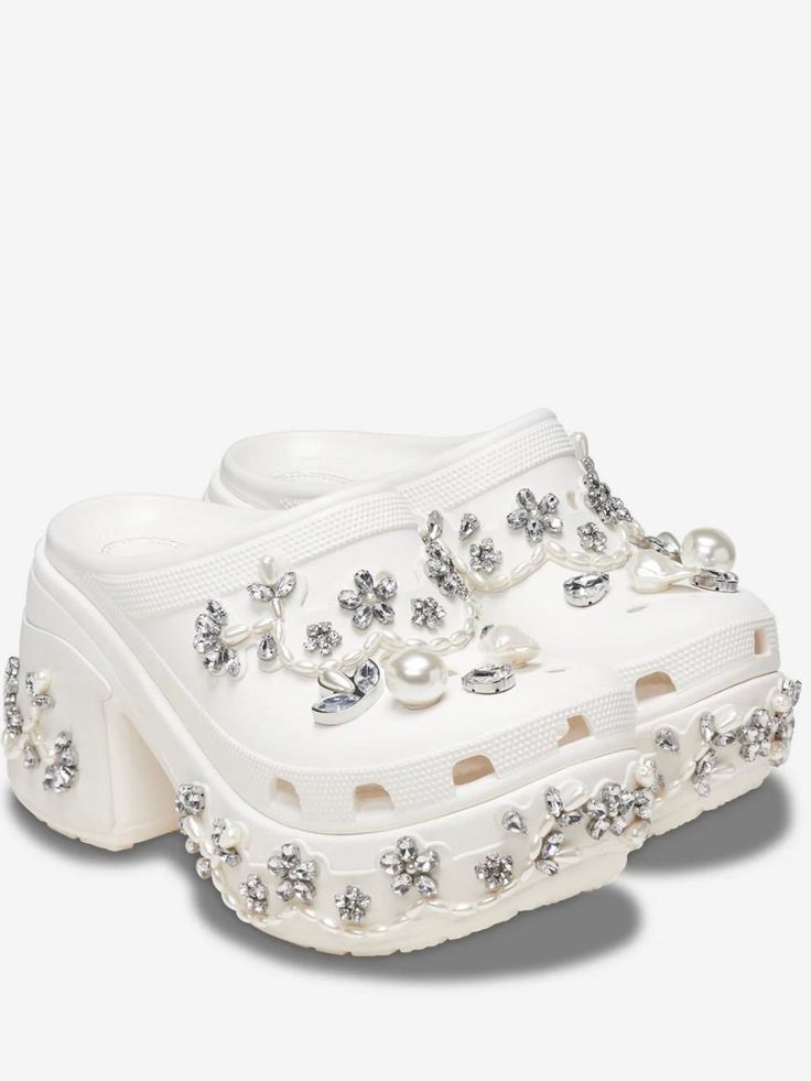 Bride Crocs, Wedding Crocs, Platform Crocs, Play Converse, Clogs Outfit, Crocs Fashion, Limited Edition Sneakers, Bling Shoes, Pearl Bag